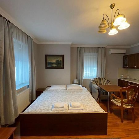 Hotel Arkadia Konskie Esterno foto