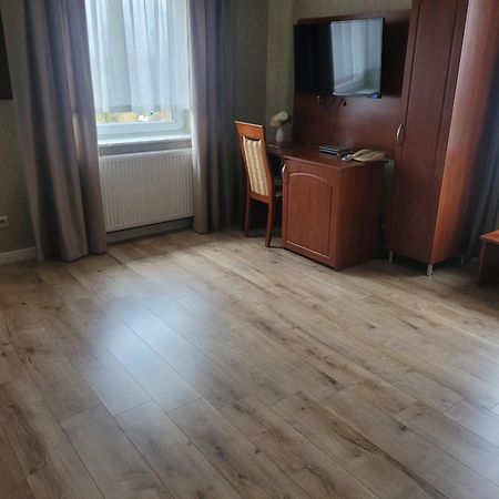 Hotel Arkadia Konskie Esterno foto